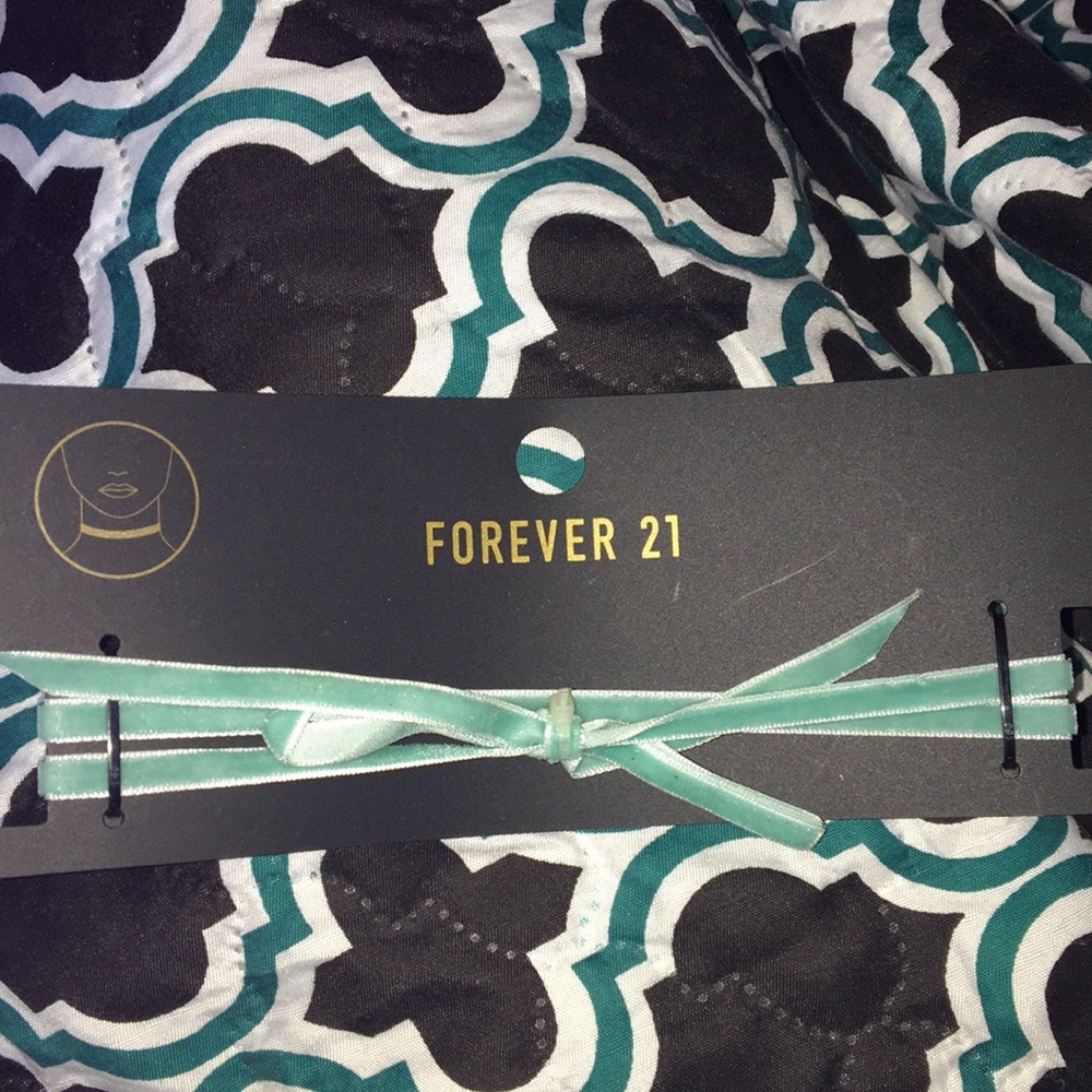 teal choker